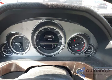 2013 Mercedes-Benz E 350 4Matic из США, поврежденный, VIN WDDHF8JB0DA714362